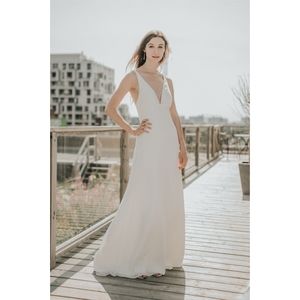 Any Kuschel | Off-white Bow Wedding Dress